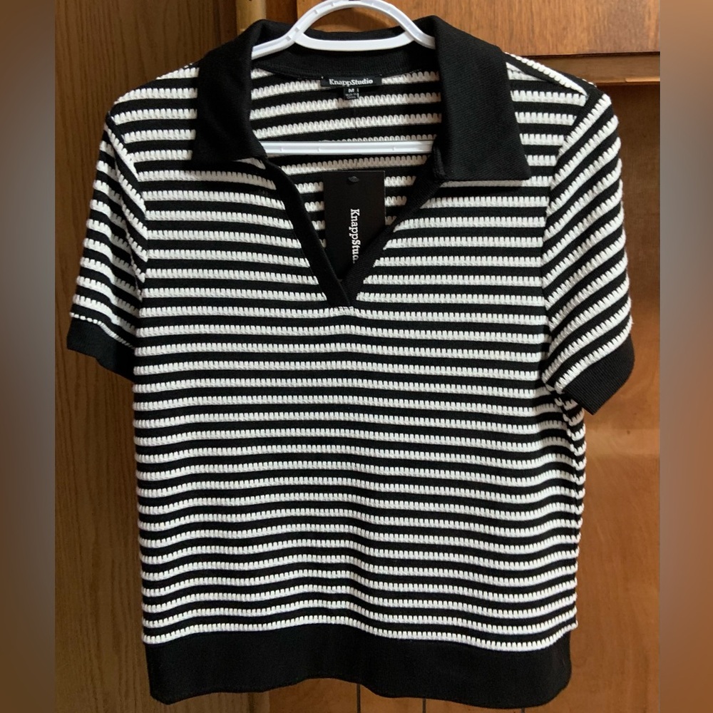 NWT size M Knapp Studio black/white collared tunic